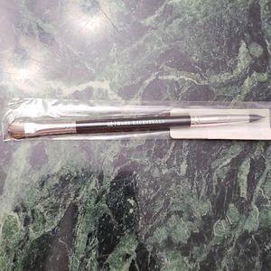 Bare Escentuals double-ended precision brush